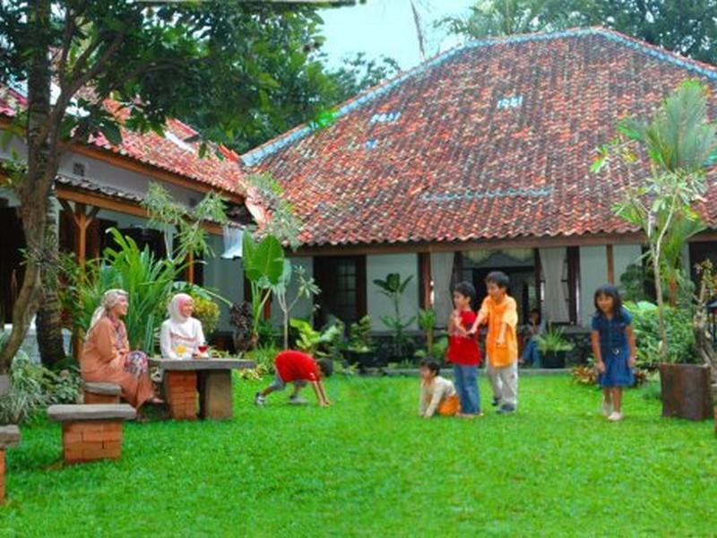Hotel Rumah Ebo Bandung